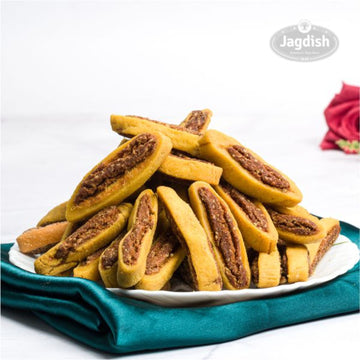 Butter Garlic Bhakharwadi